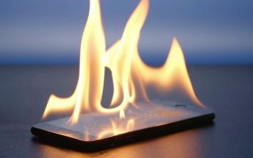 Разработан аккумулятор со «встроенным огнетушителем»