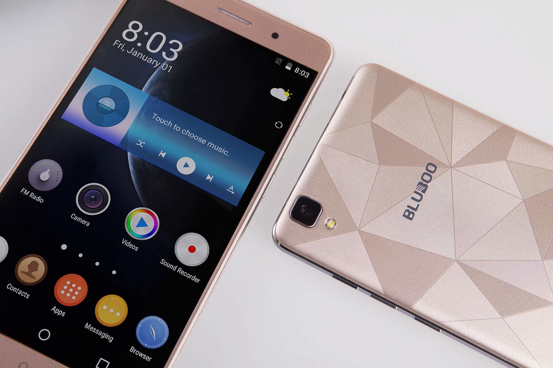 BLUBOO выпускает самые бюджетные смартфоны уходящего года