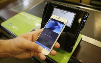 Националисты не смогут пользоваться Apple Pay
