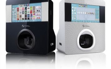 Изобретен принтер, который умеет делать маникюр