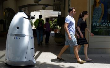 Knightscope представила новых железных охранников