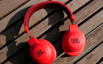 Топ наушников от JBL