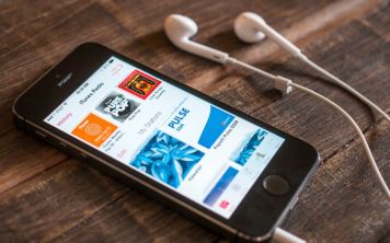 Как скачать музыку на iPhone