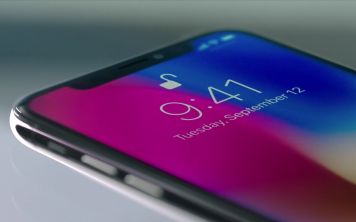 iPhone X возможно ваш единственный шанс приобрести привычный смартфон с OLED-дисплеем