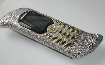 Где продают самый дорогой смартфон в мире?