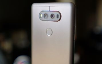 LG V34 сзащитой от воды и пыли вышел в Японии