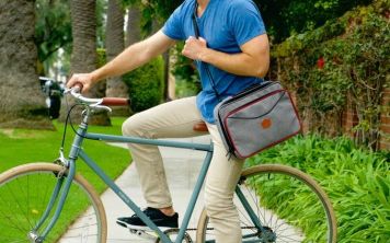Путешествуешь и много работаешь? Тебе нужен Workstation Bag Moose Designs