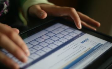 Как изменить фон ВКонтакте?