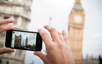 А ваш телефон умеет узнавать достопримечательности?