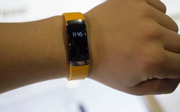 InBody BAND 2 - фитнес трекер анализирующий состав тела
