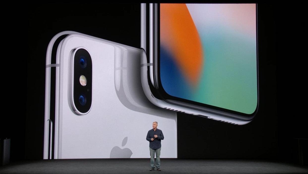 Apple iPhone X: очередная революция?
