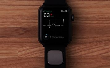 «FDA» представило «Kardiaband» от «AliveCor» для «Apple Watch»