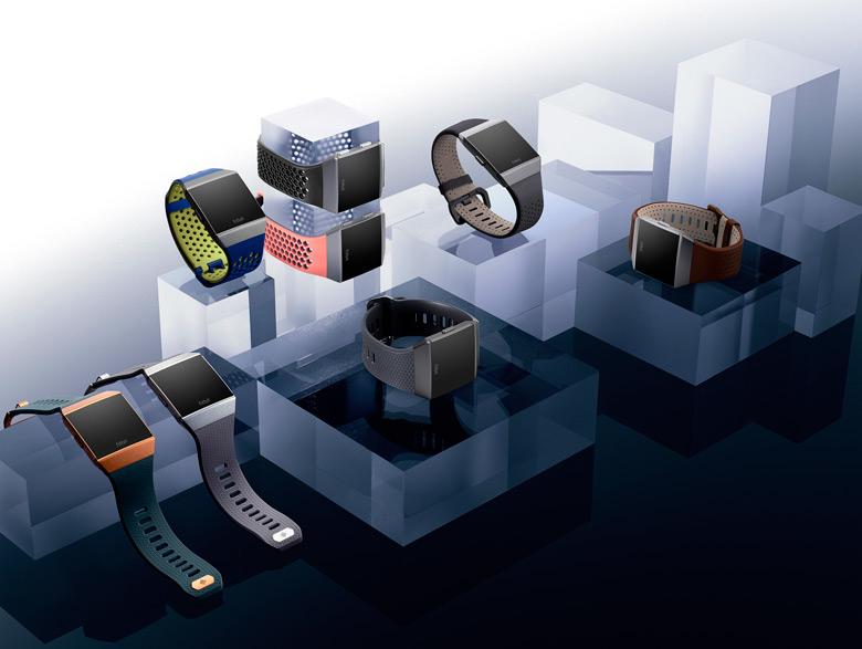Fitbit представила свои первые умные часы
