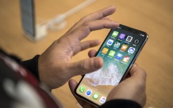Почему обновления Apple мешают продажам компании?