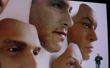 Apple пытается оправдаться за неработающий Face ID на презентации