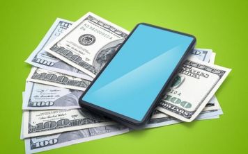 Как можно управлять расходами в iPhone?