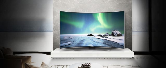 Какой телевизор купить: изогнутый или прямой?