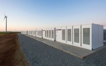 Крупнейший в мире аккумулятор от Тесла был построен за 100 дней