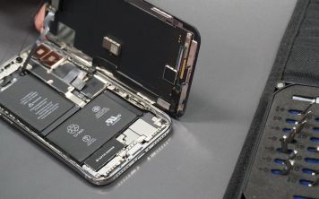 iPhone X уже разобрали