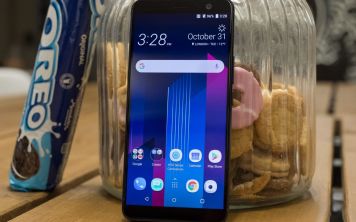 Флагман HTC U12 с потрясающим экраном