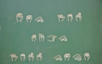 В Калифорнии научились набирать текст руками