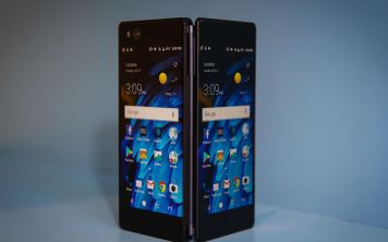 ZTE Axon M - инновационный раскладной смартфон
