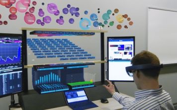 Oculus Rift и HTC Vive не будут включены в голографическую Windows