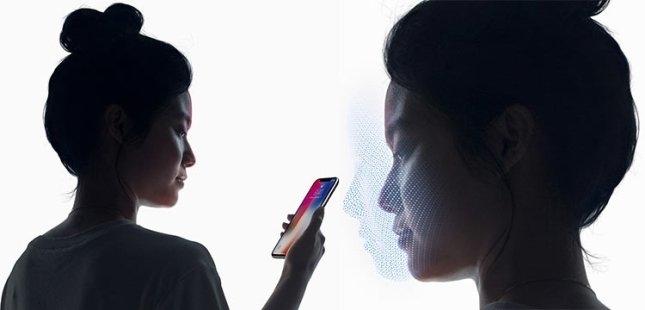 Презентация флагманского iPhone омрачена не сработавшей системой распознавания лица