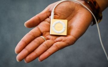 Apple прекратили производство сразу двух плееров 