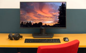 Asus ROG Swift PG279Q – лучший монитор для геймера