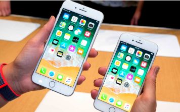 По какой причине лопается корпус iPhone 8 Plus?