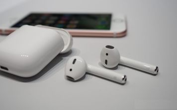 Как правильно пользоваться AirPods зимой?