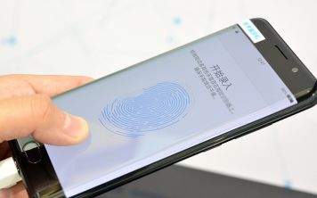 Грядет отказ от сканеров отпечатков пальцев