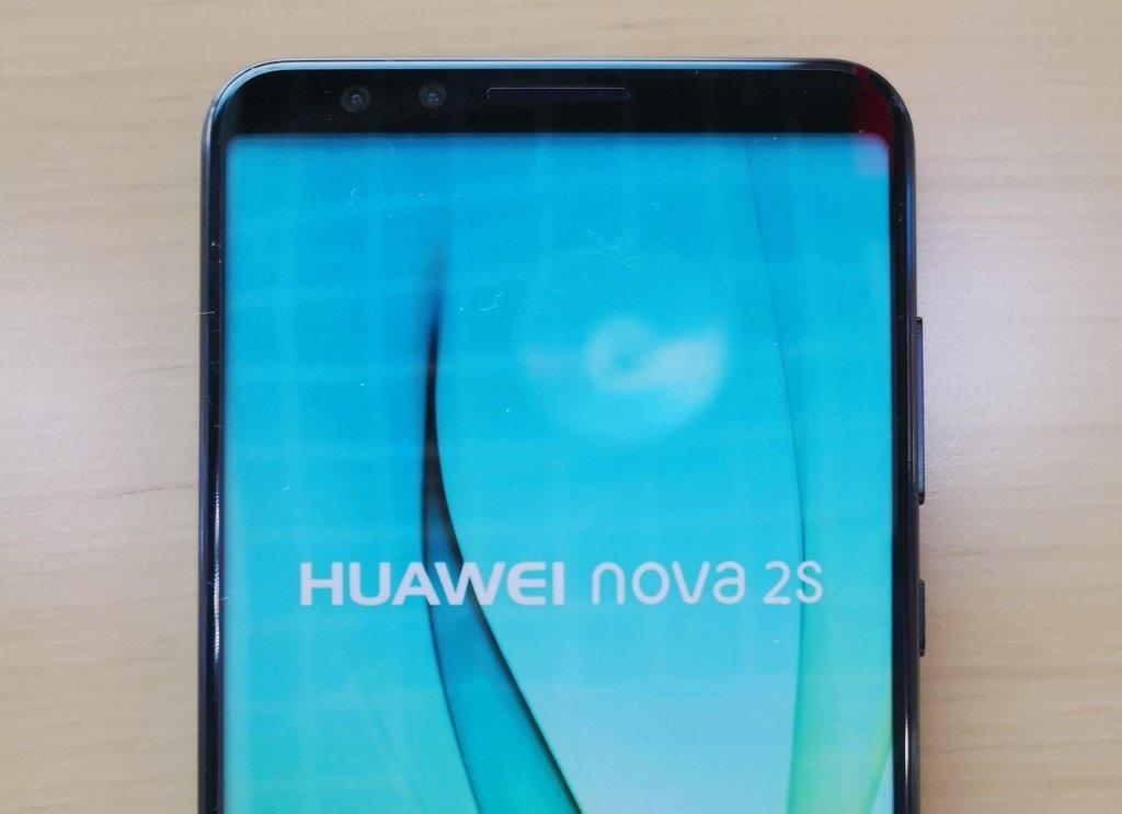 В сеть попали фото нового Huawei Nova 2S