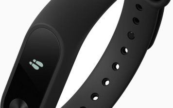 Xiaomi Mi Band 2 — доступный фитнес-трекер для повседневных работ