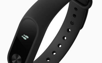 Xiaomi Mi Band 2 — доступный фитнес-трекер для повседневных работ