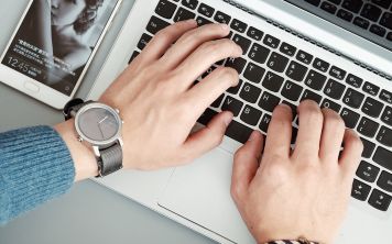 Смарт часы Lunar работают с Android и iOS