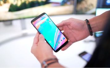 Утечки о OnePlus 6