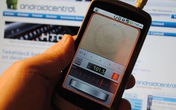 На американских смартфонах снова появится радио