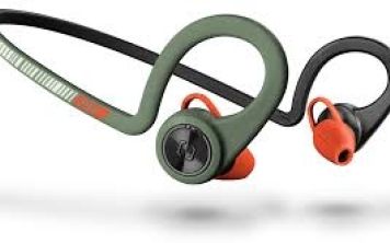 Любите спорт? Оцените возможности беспроводных наушников Plantronics BackBeat Fit