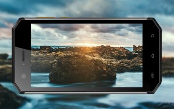 ElongMobile S70 – тонкий «неубиваемый» смартфон с NFC