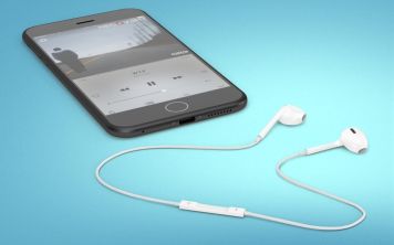 Скольких клиентов потеряла Apple, лишив iPhone 7 разъема для наушников?