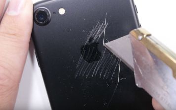 iPhone 8 прошел крещение боем