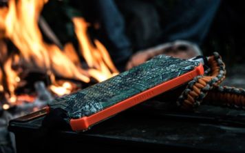 Poseidon - непробиваемый внешний аккумулятор