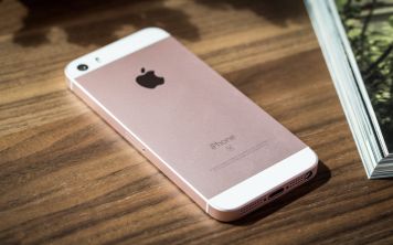 Что приобрести для iPhone SE