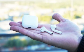 Когда выйдут AirPods 2?