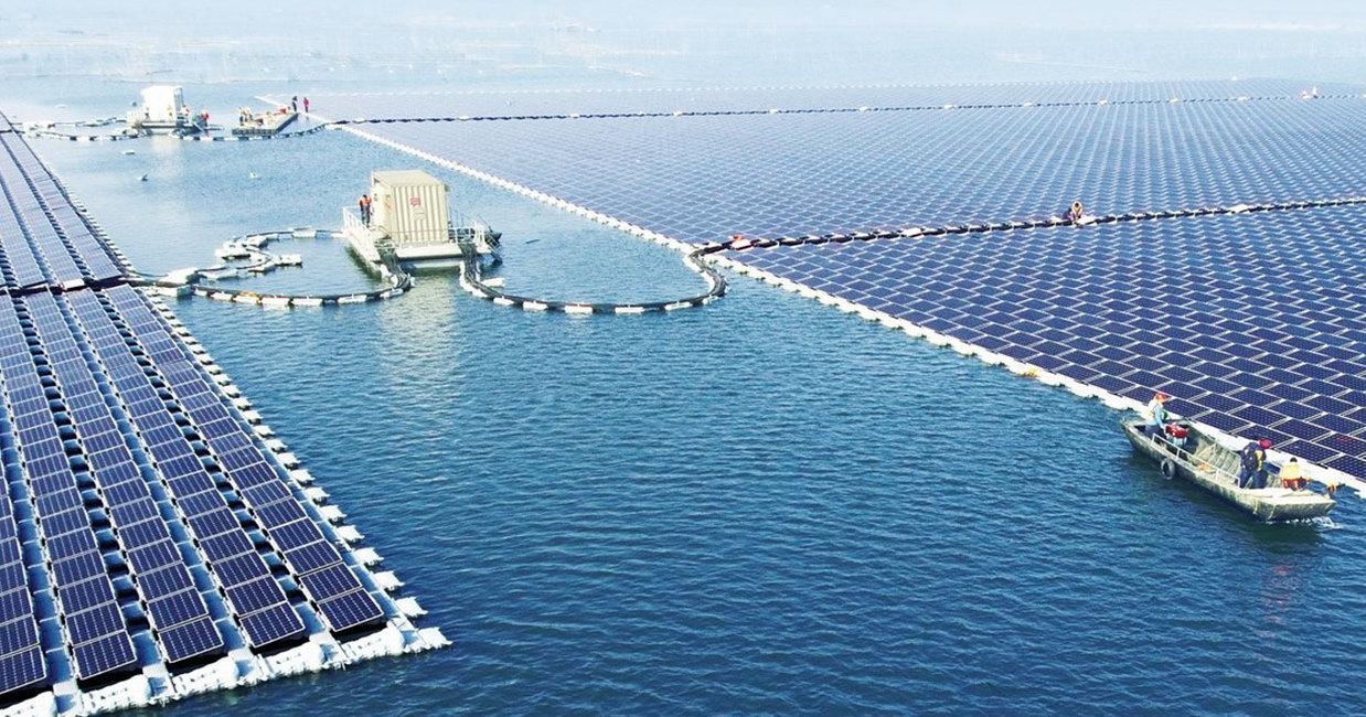 Китайцы запустили крупнейшую плавучую солнечную станцию