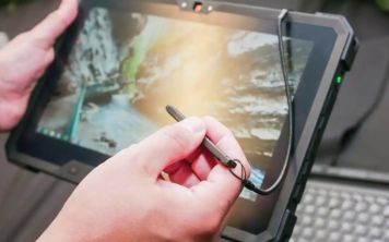 Dell представила  решение для любителей походов – ультра-прочный ноутбук