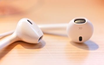 Как почистить EarPods?