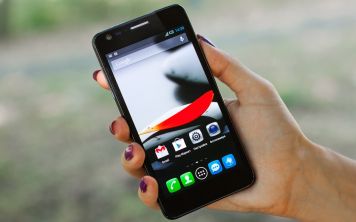 Смартфоны, которые действительно удобно держать в руке